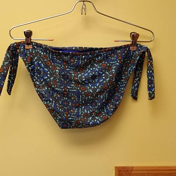 Mossimo 2 piece Tankini Swim Suit - Picture 3 of 10